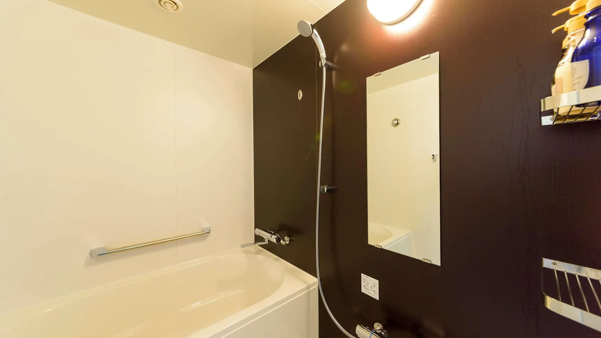 Surestay Plus Hotel By Best Western Shin-Ōsaka