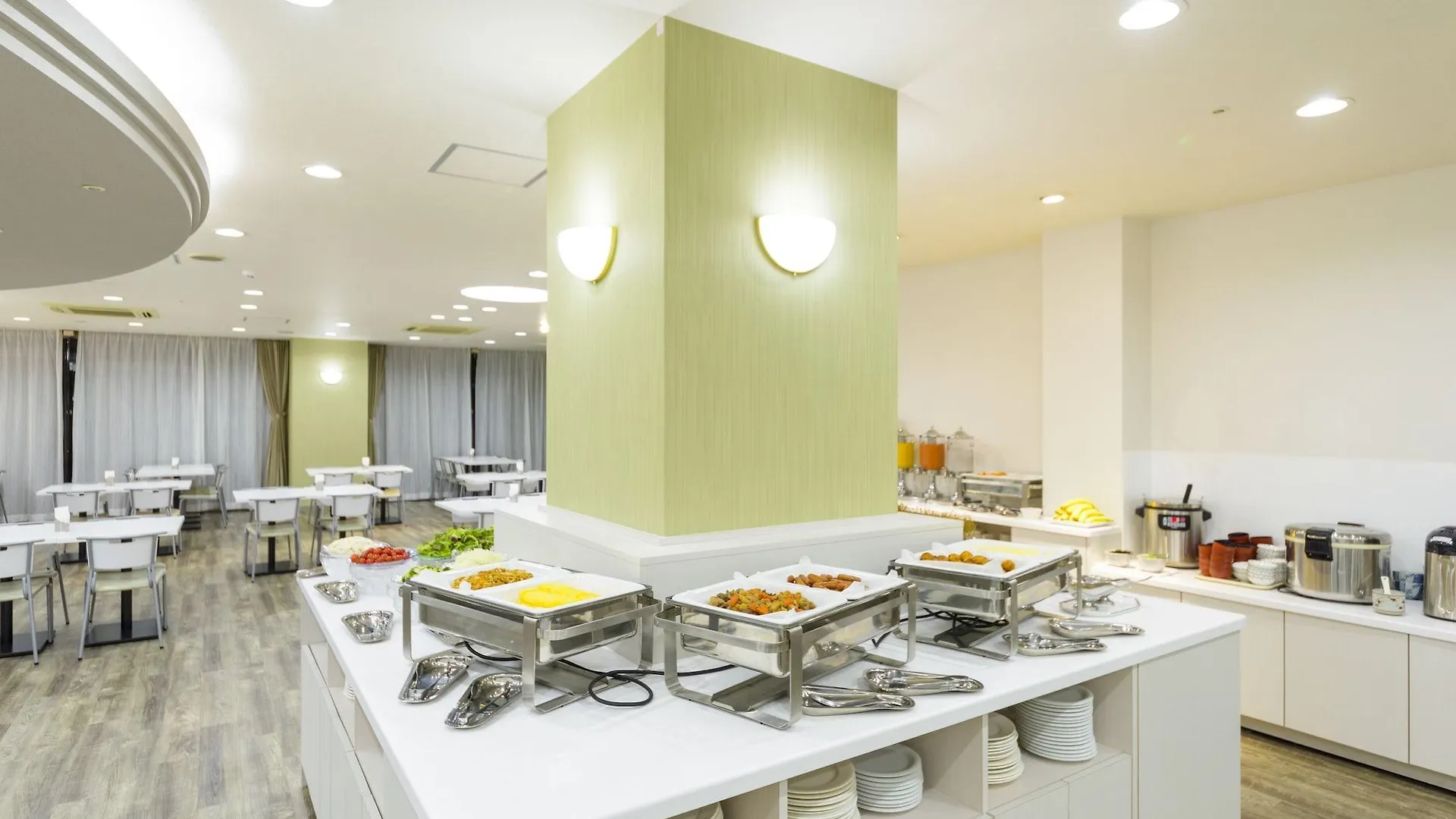 Surestay Plus Hotel By Best Western Shin-Ōsaka 3*, Ōsaka
