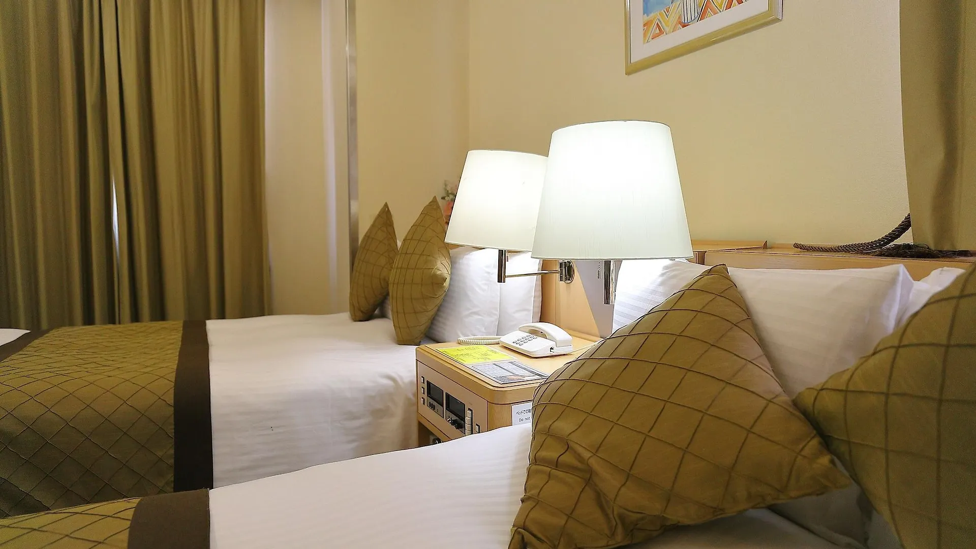 Surestay Plus Hotel By Best Western Shin-Ōsaka