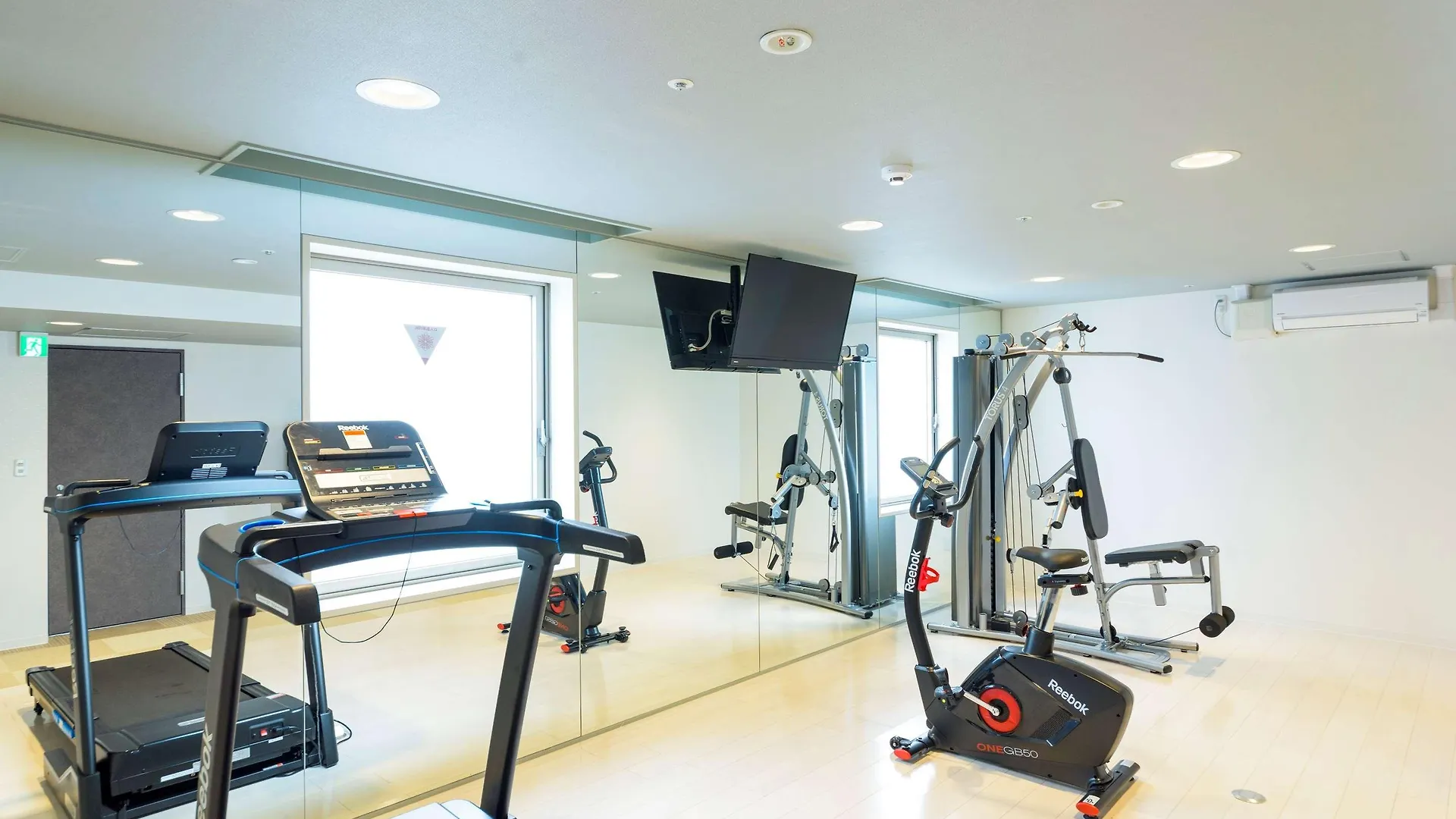 Surestay Plus Hotel By Best Western Shin-Osaka Japan