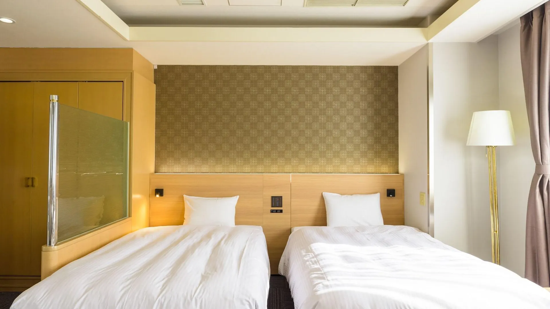 Surestay Plus Hotel By Best Western Shin-Osaka  Osaka