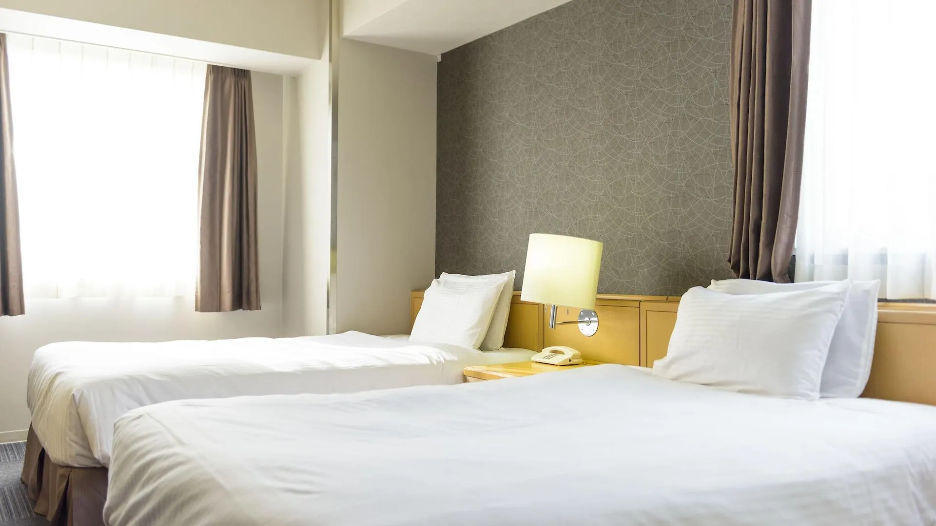 Surestay Plus Hotel By Best Western Shin-Osaka