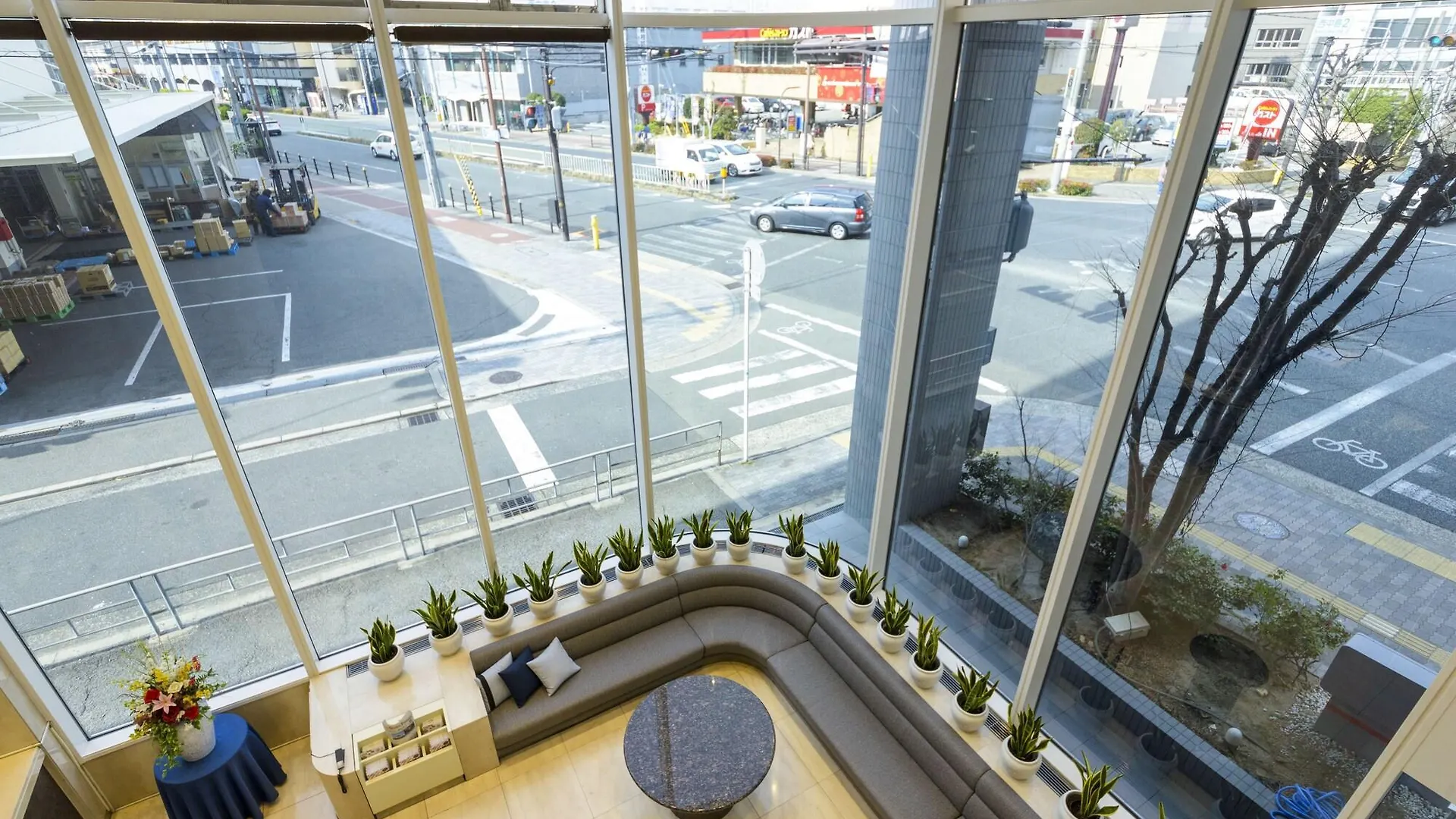 Surestay Plus Hotel By Best Western Shin-Osaka